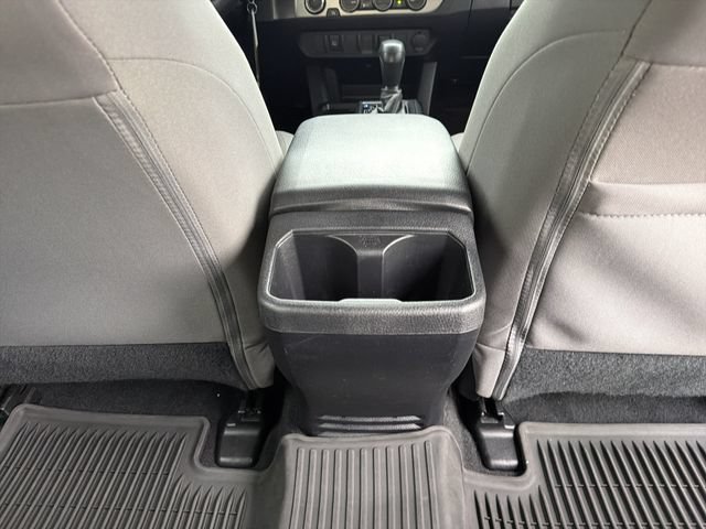 Used 2022 Toyota Tacoma SR AWD/4WD image 18
