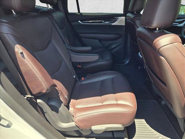 Used 2021 Cadillac XT6 Premium Luxury FWD image 28