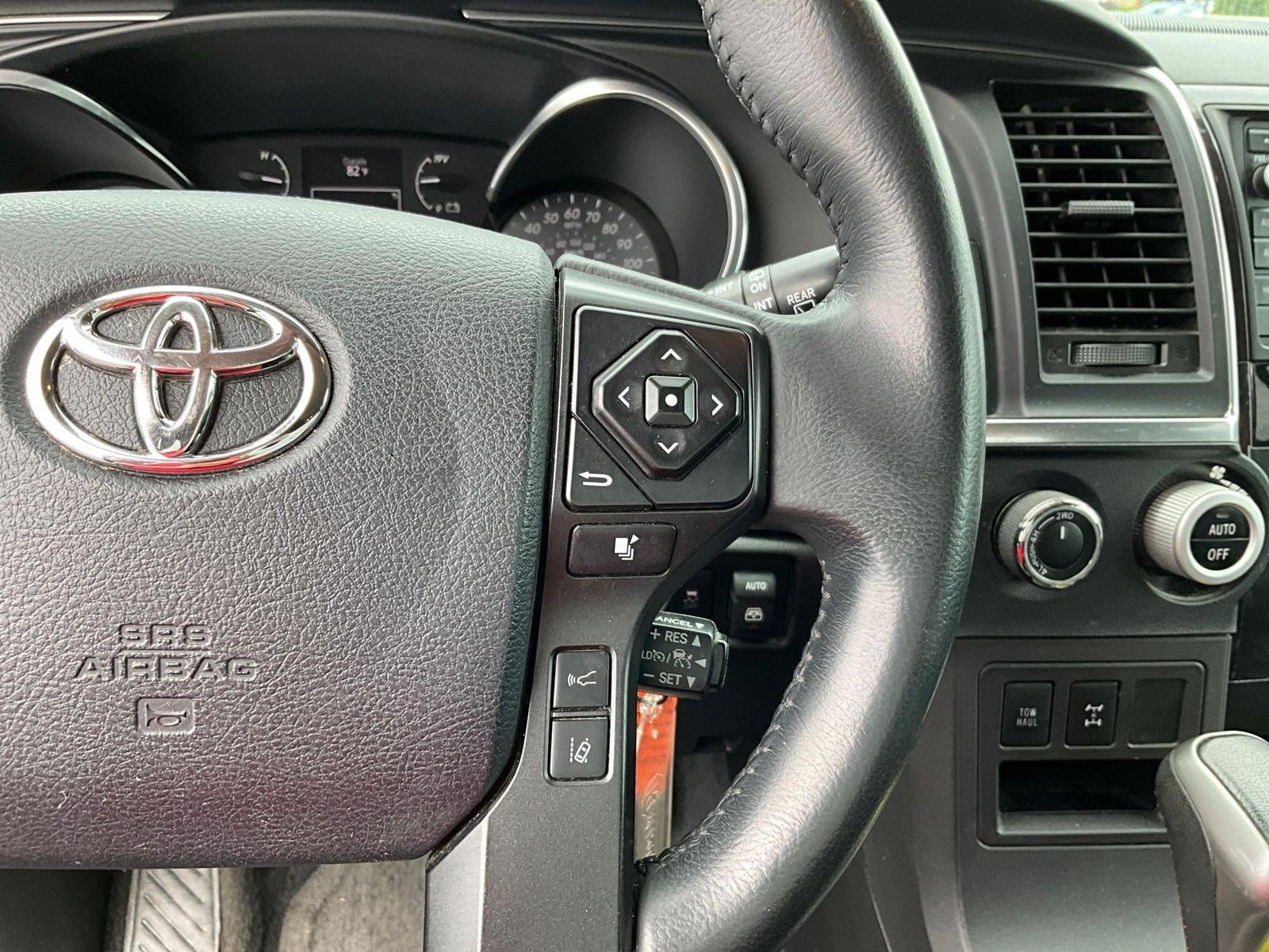 Used 2018 Toyota Sequoia TRD Sport AWD/4WD image 11