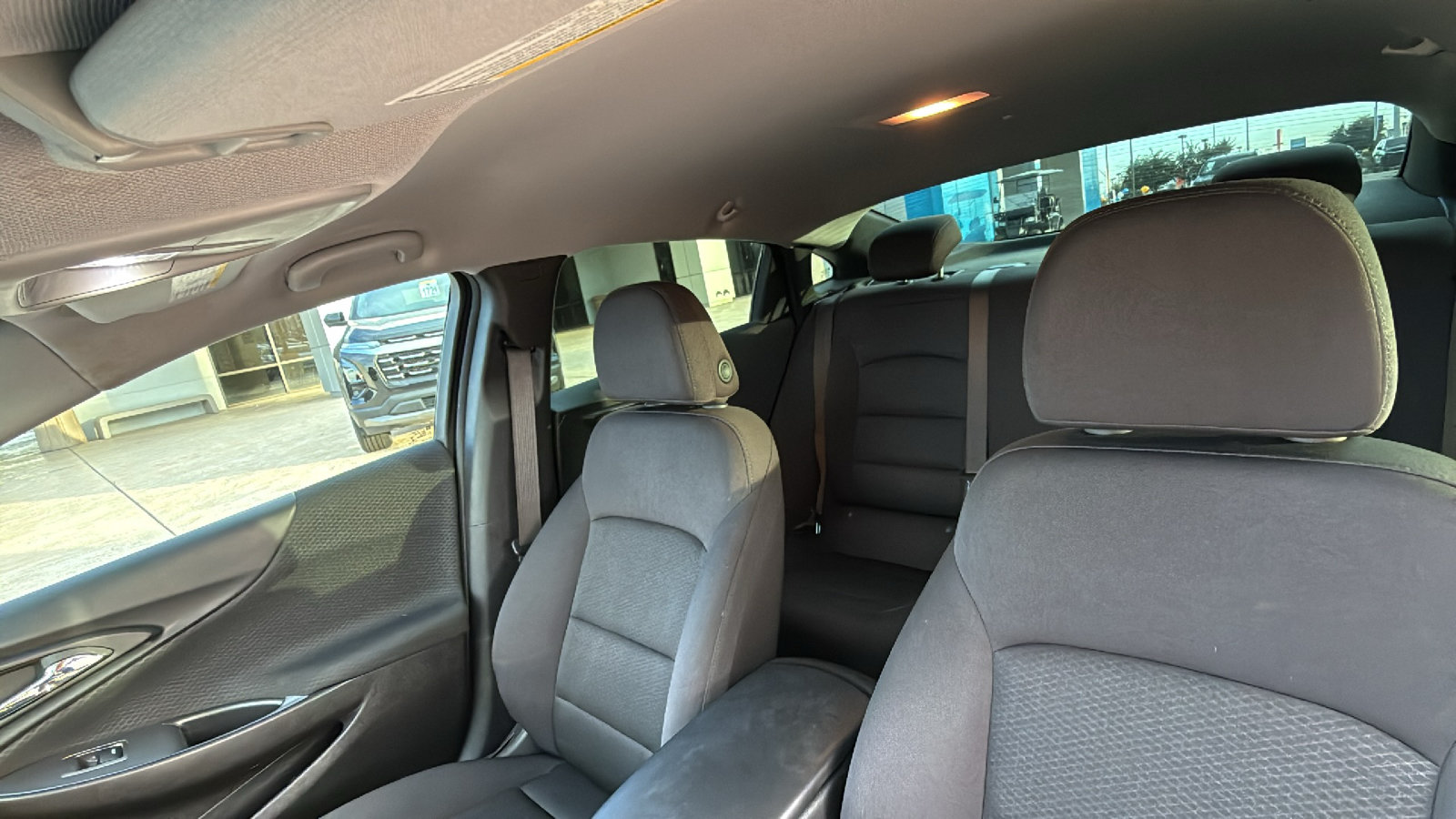 Used 2025 Chevrolet Malibu LS FWD image 8