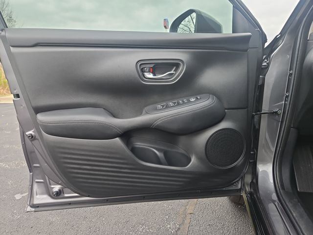 Certified 2024 Honda HR-V EX-L image 11