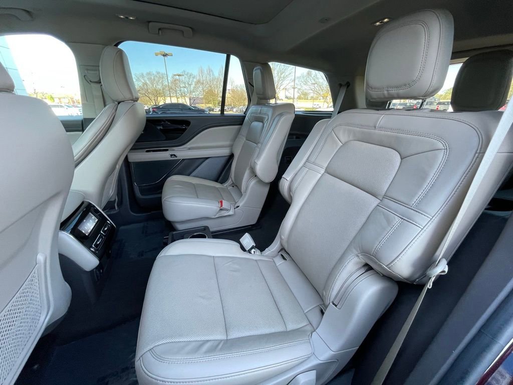 Used 2022 Lincoln Aviator Reserve w/ Elements Package Plus image 27