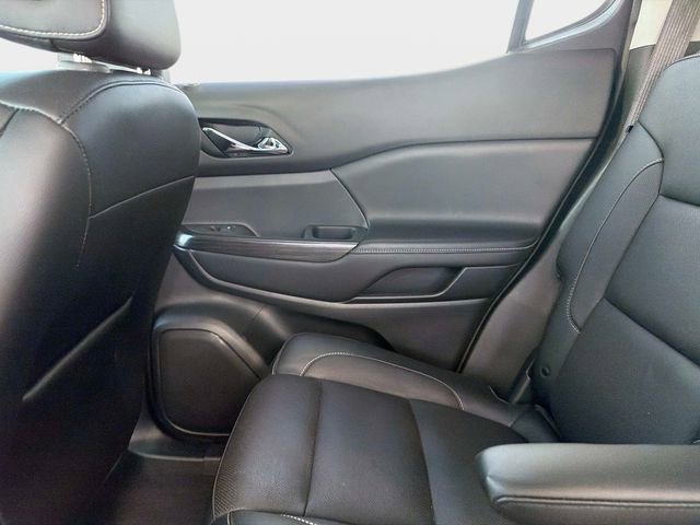 Used 2019 GMC Acadia SLT w/ Black Edition image 13