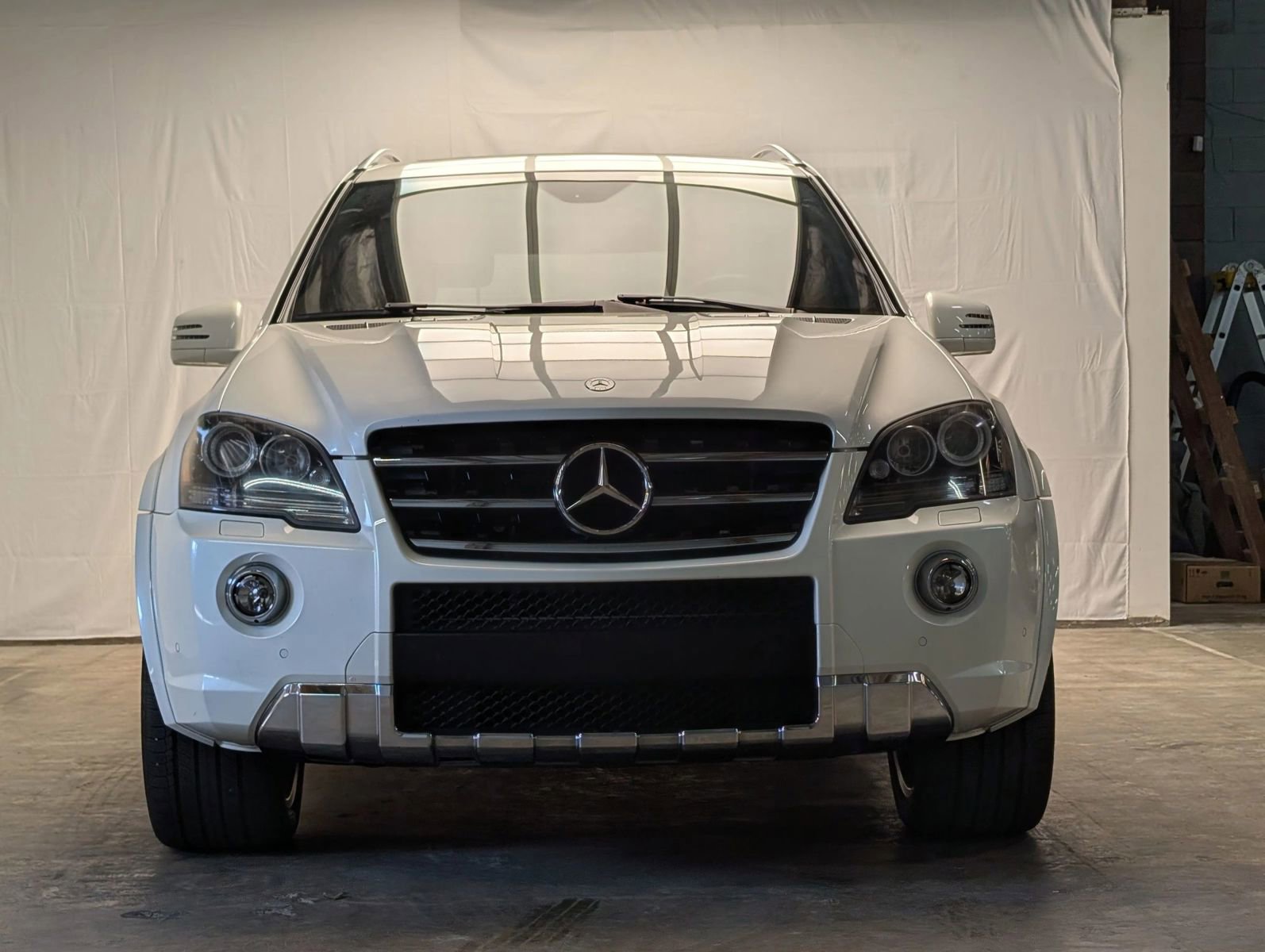 Used 2011 Mercedes-Benz ML 63 AMG 4MATIC image 2