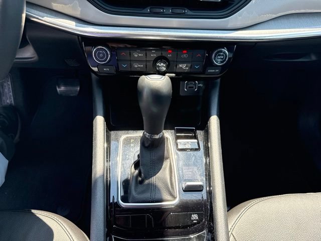 Certified 2023 Jeep Compass Limited AWD/4WD image 17