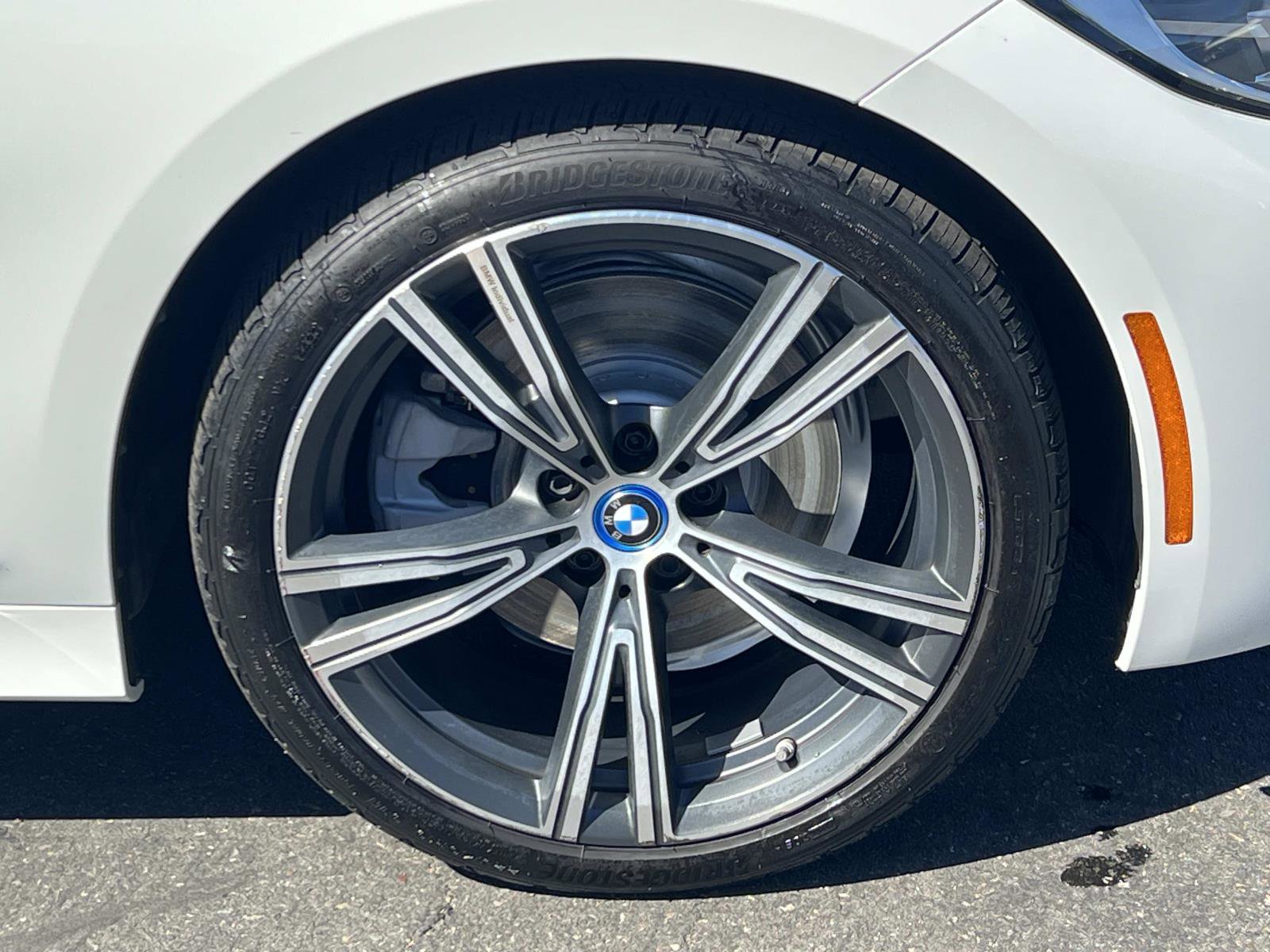 Used 2022 BMW 330e w/ Convenience Package image 29