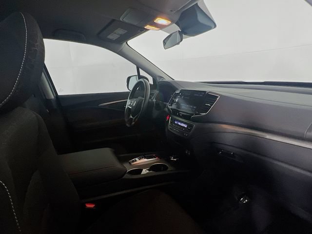 Used 2024 Honda Ridgeline Sport image 10