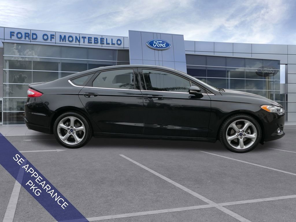 Used 2015 Ford Fusion SE w/ Equipment Group 201A image 2