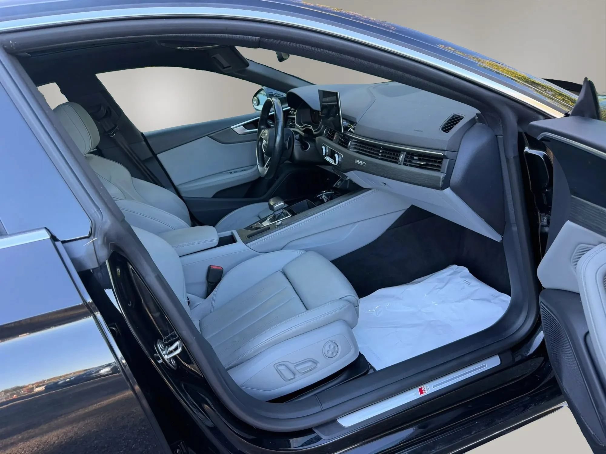 Used 2022 Audi A5 2.0T Premium Plus AWD/4WD image 27