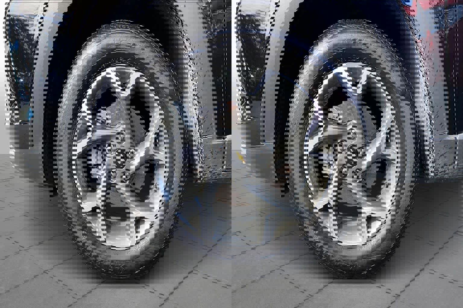 Certified 2024 Chevrolet Trax LT w/ Driver Confidence Package image 9