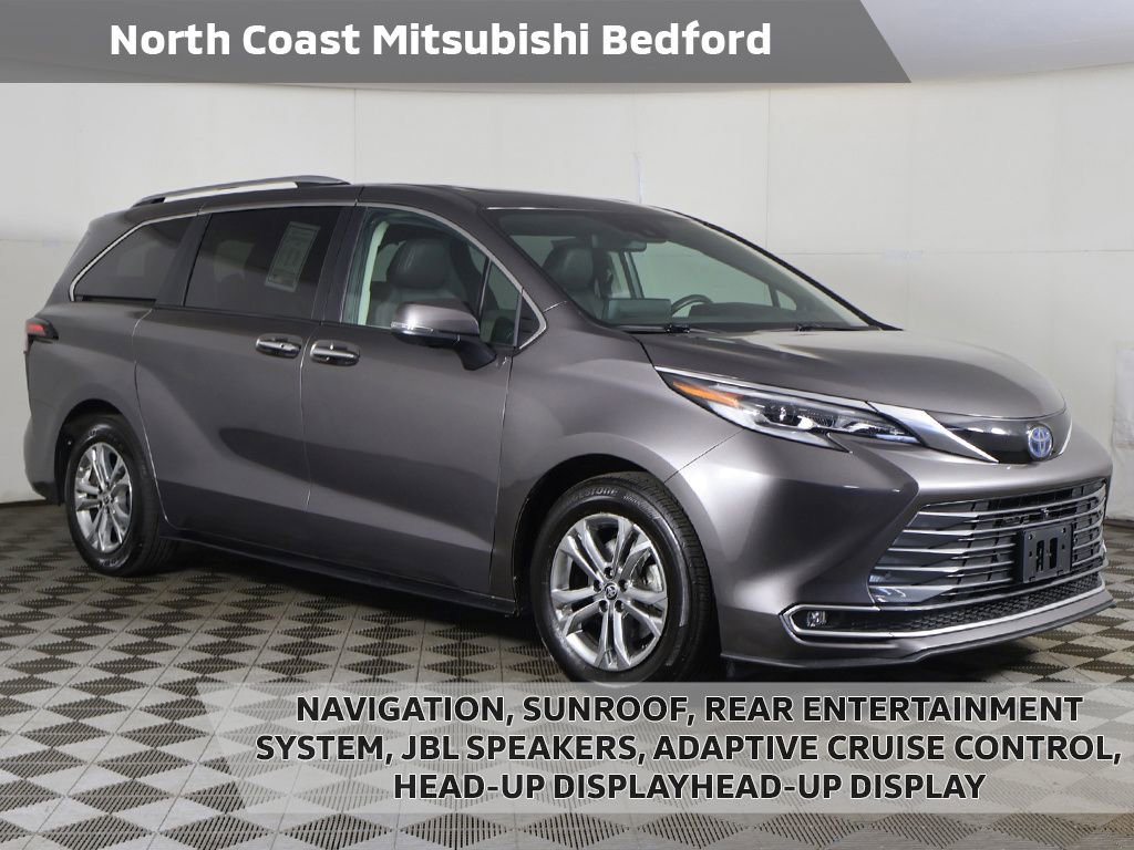 Used 2023 Toyota Sienna Platinum