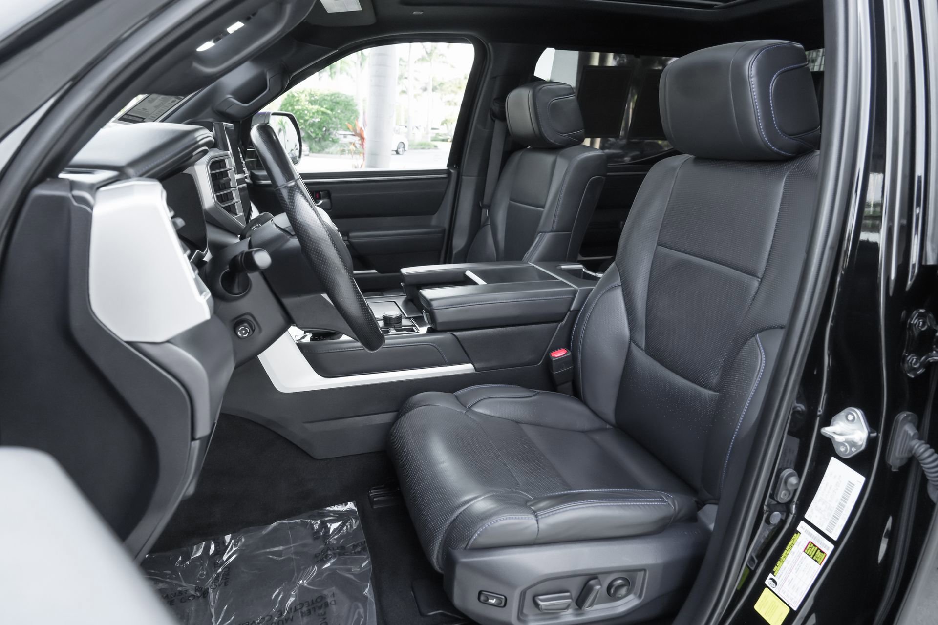 Used 2024 Toyota Tundra Platinum image 8