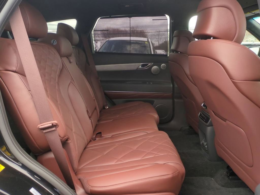 Used 2025 Genesis GV80 3.5T Prestige image 27