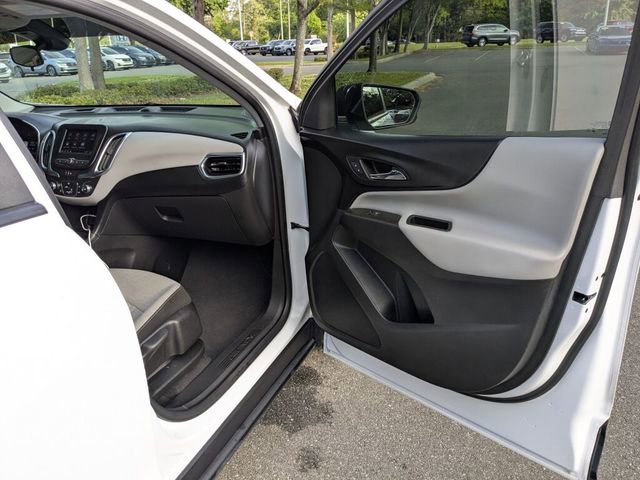 Used 2023 Chevrolet Equinox LS image 36