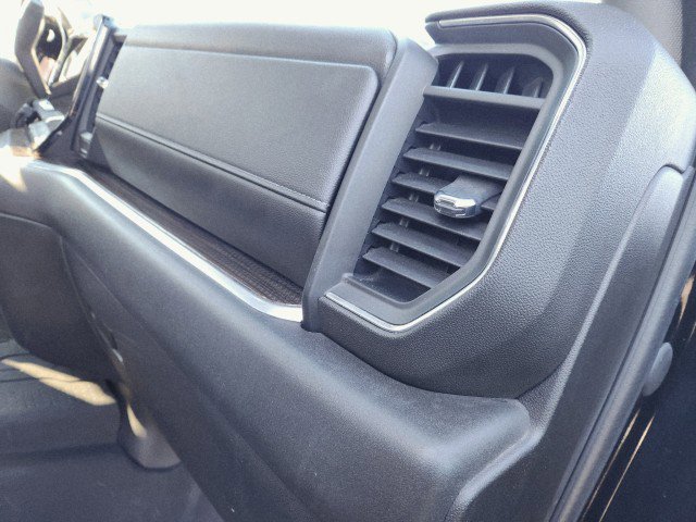 Used 2022 Chevrolet Silverado 1500 LT w/ Protection Package image 16