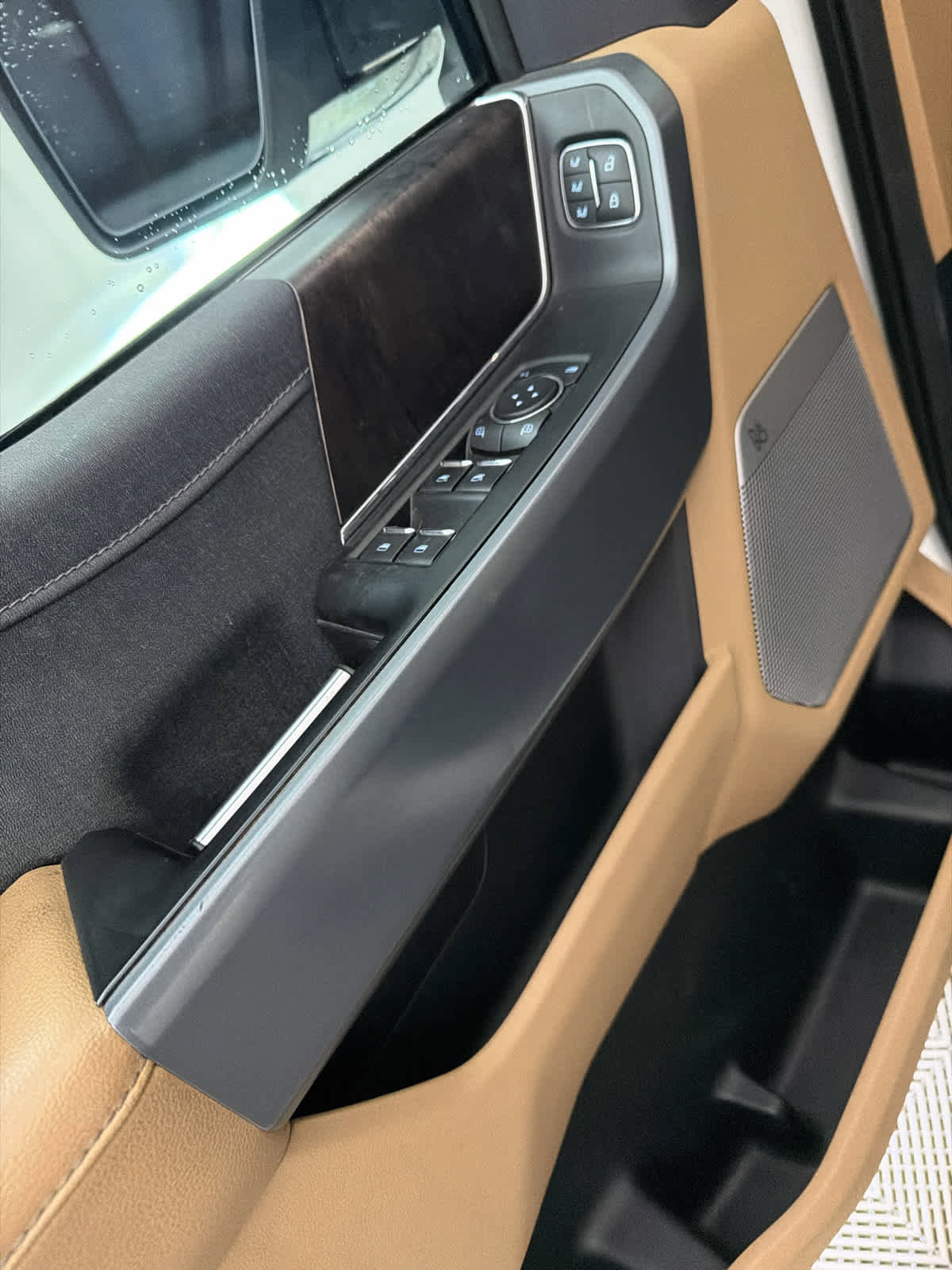 Used 2021 Ford F150 Lariat w/ Equipment Group 502A High image 23