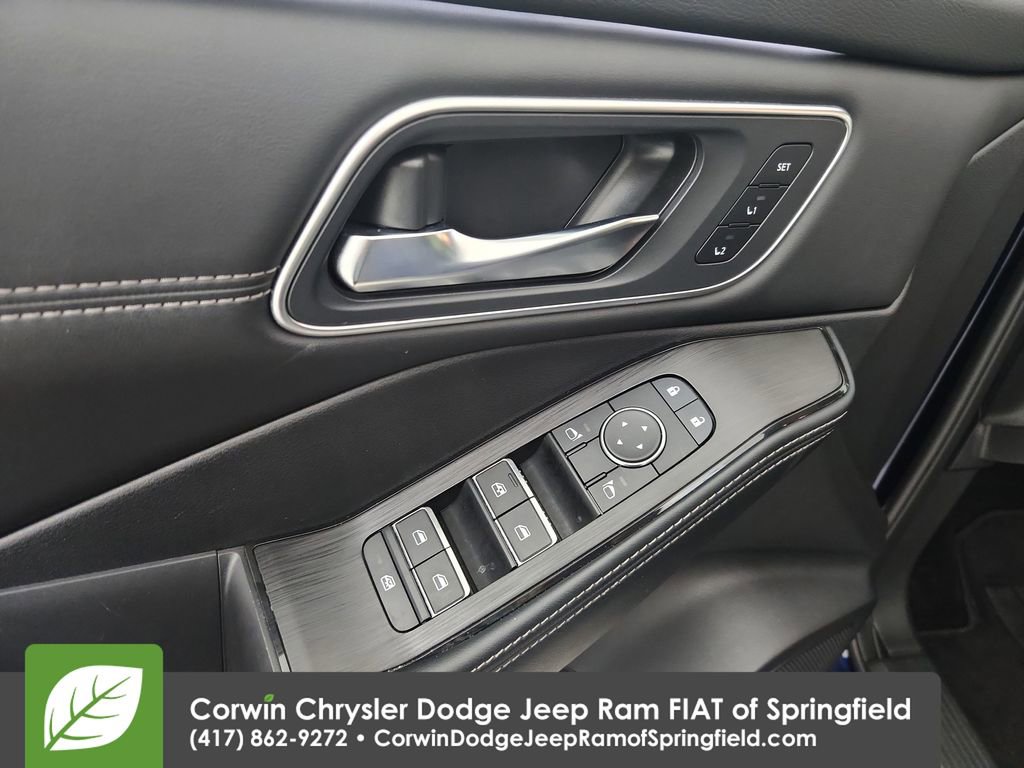 Used 2026 Nissan Rogue Platinum w/ Platinum Premium Package AWD/4WD image 21