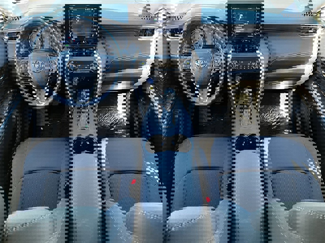 Used 2021 Toyota Venza LE image 9