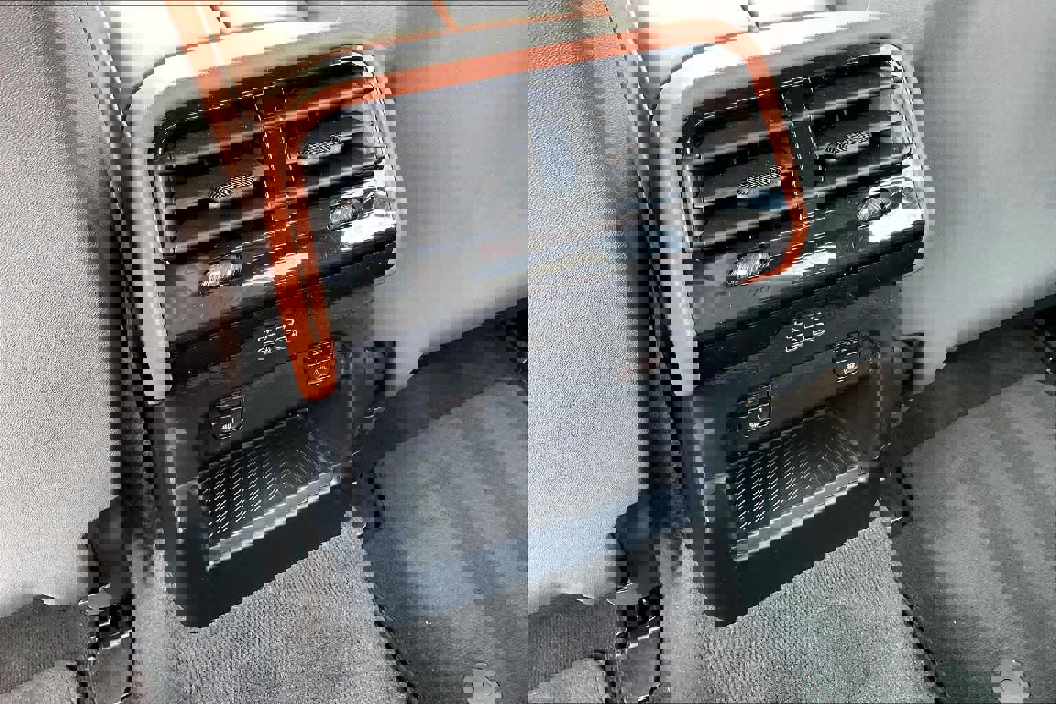 Certified 2024 BMW i5 eDrive40i w/ M Sport Package image 37