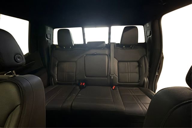 Used 2024 Chevrolet Silverado 1500 High Country w/ Technology Package image 14