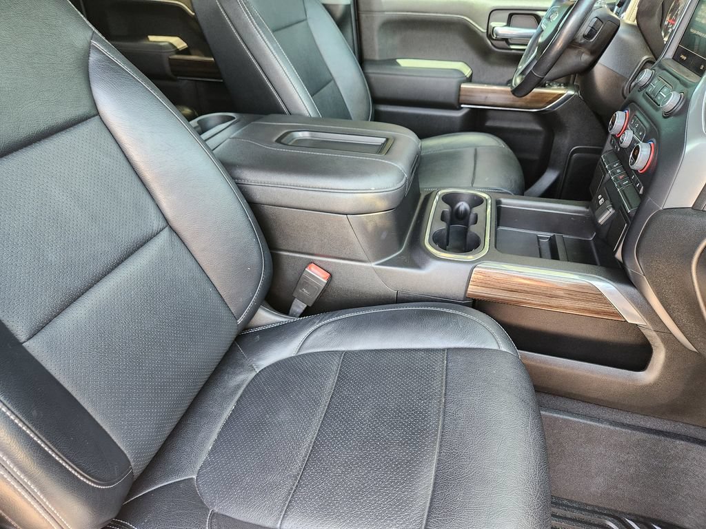 Used 2021 Chevrolet Silverado 1500 LT Trail Boss w/ LPO, Dark Essentials Package AWD/4WD image 5