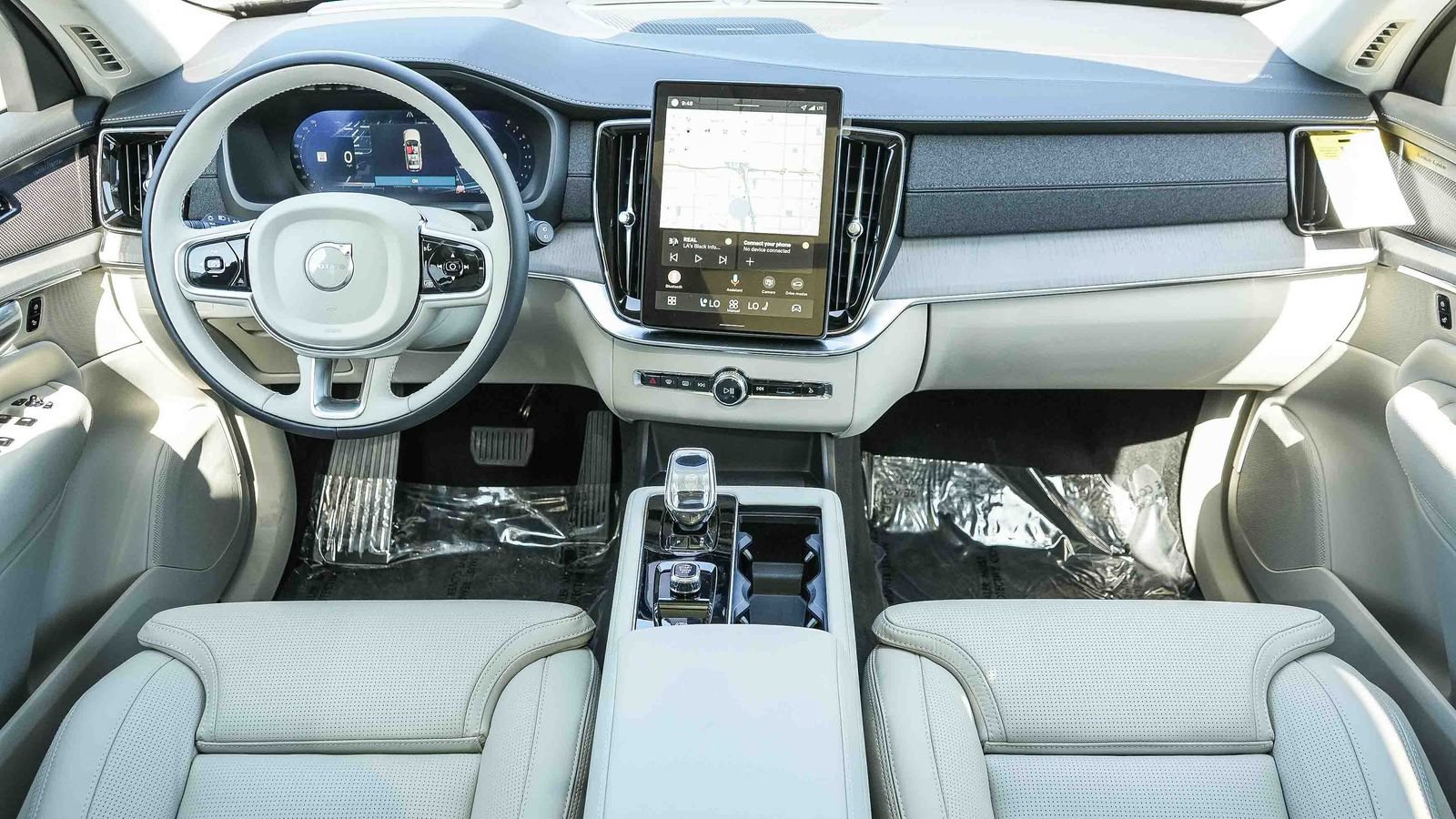 New 2026 Volvo XC90 B6 Ultra w/ Protection Package AWD/4WD image 15