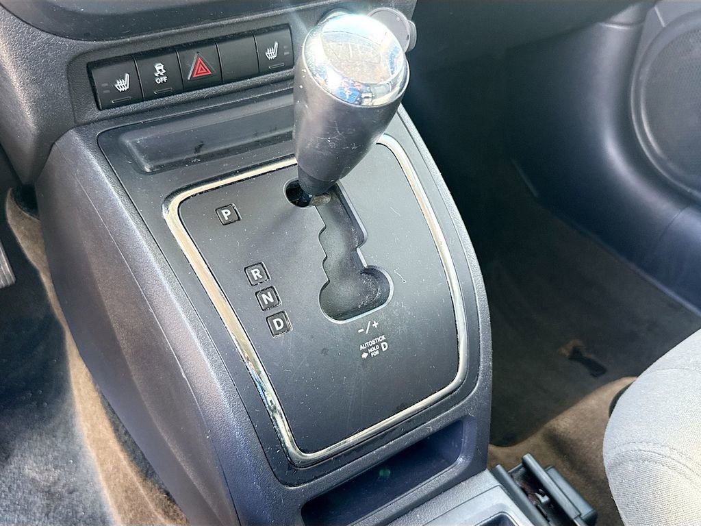 Used 2017 Jeep Patriot Latitude AWD/4WD image 14
