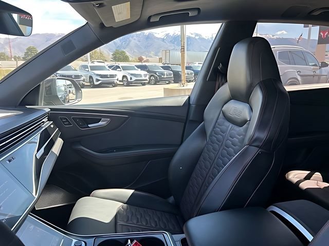 Used 2024 Audi RS Q8 AWD/4WD image 29