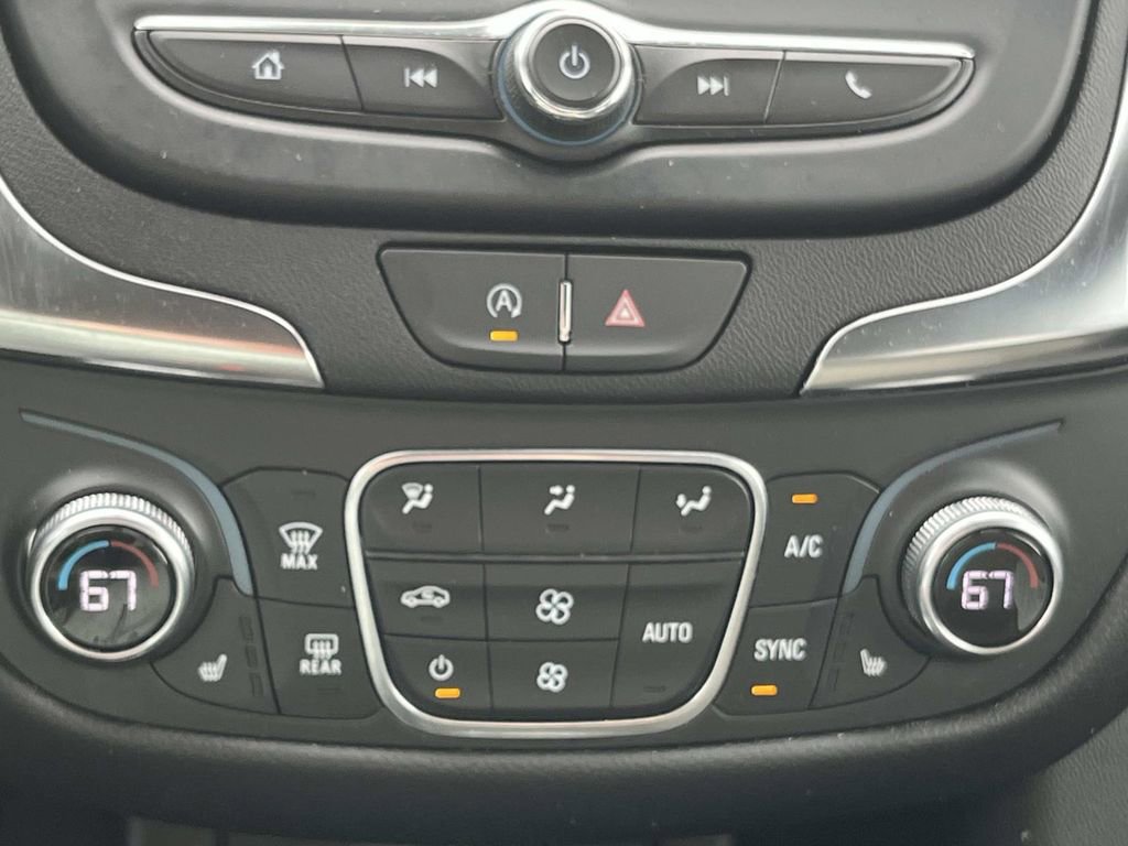 Certified 2024 Chevrolet Equinox LT w/ LPO, Floor Liner Package image 23