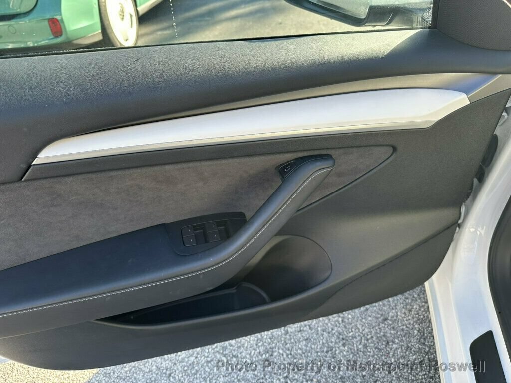 Used 2023 Tesla Model 3 Standard Range RWD image 9