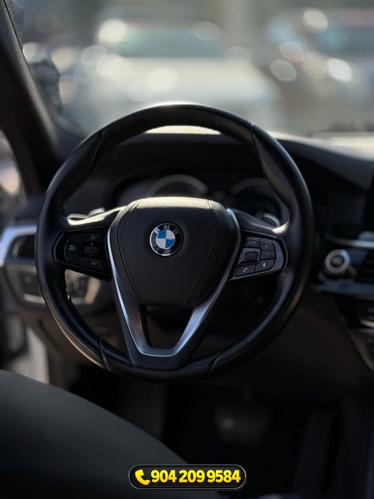Used 2018 BMW 530e w/ Premium Package 2 RWD image 13