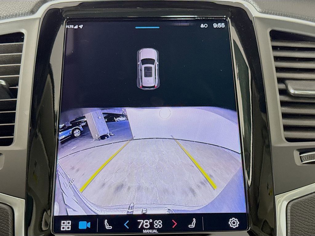 Certified 2025 Volvo XC90 B6 Core image 14