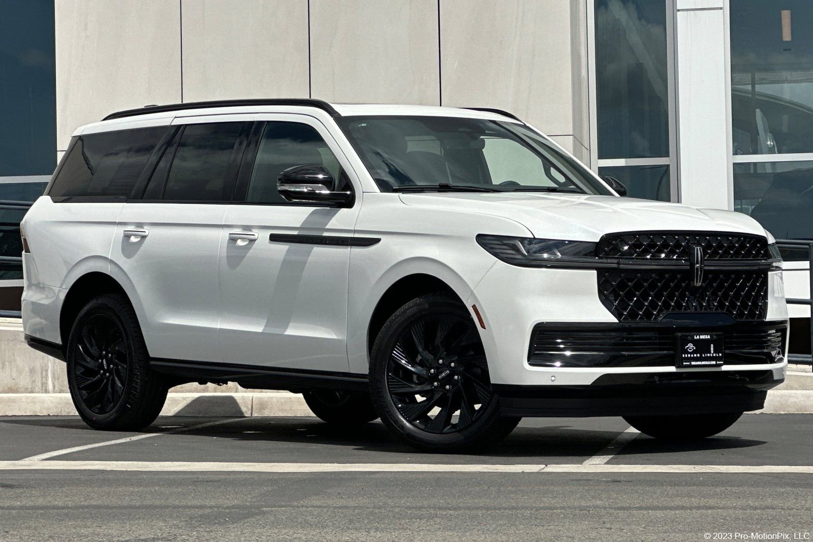 New 2026 Lincoln Navigator Reserve image 1