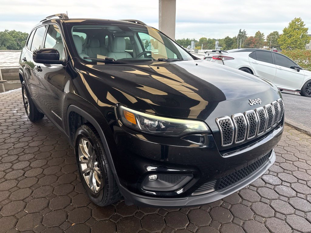 Used 2020 Jeep Cherokee Latitude Plus AWD/4WD image 4