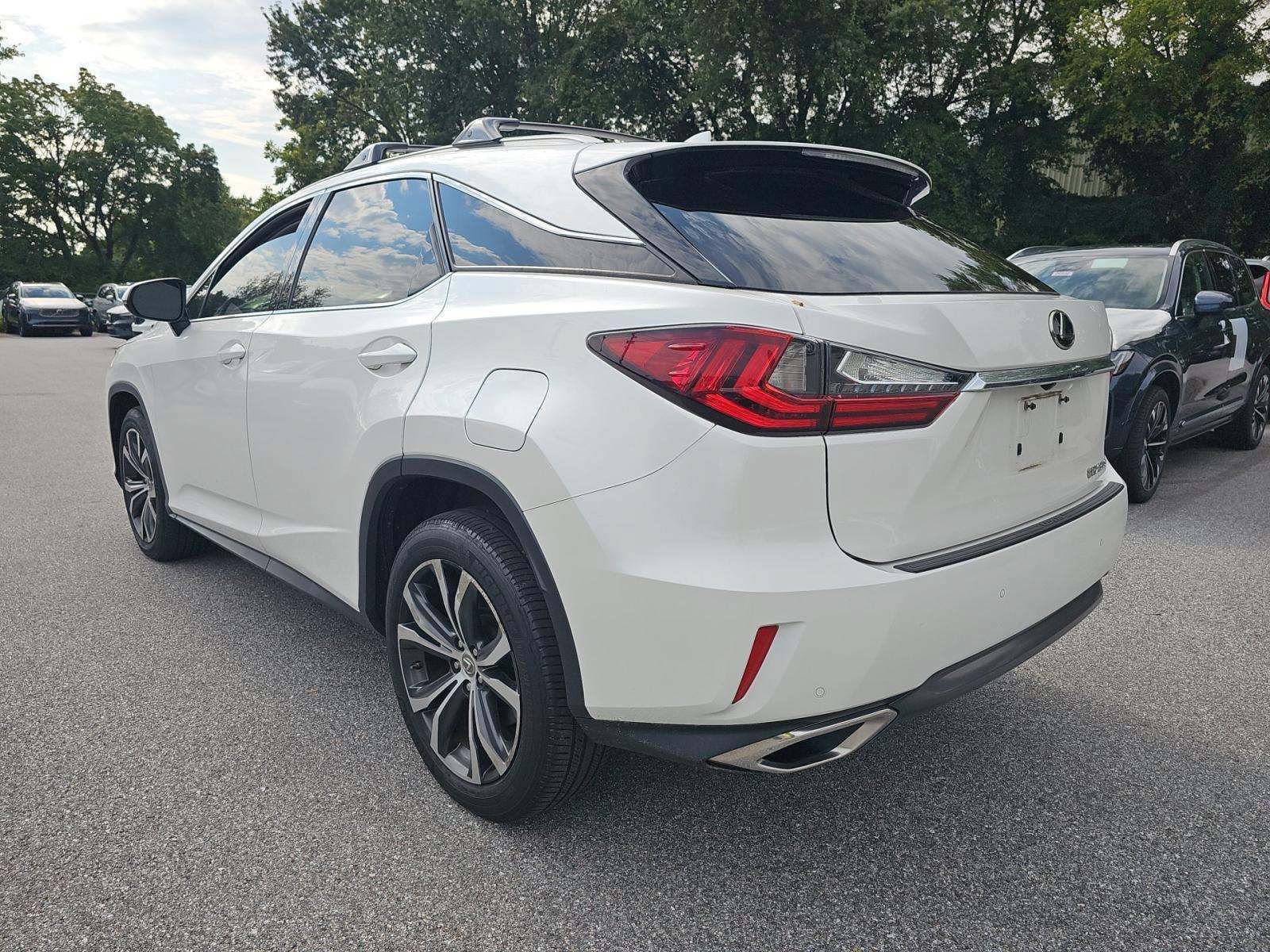 Used 2017 Lexus RX 350 AWD w/ Premium Package image 2