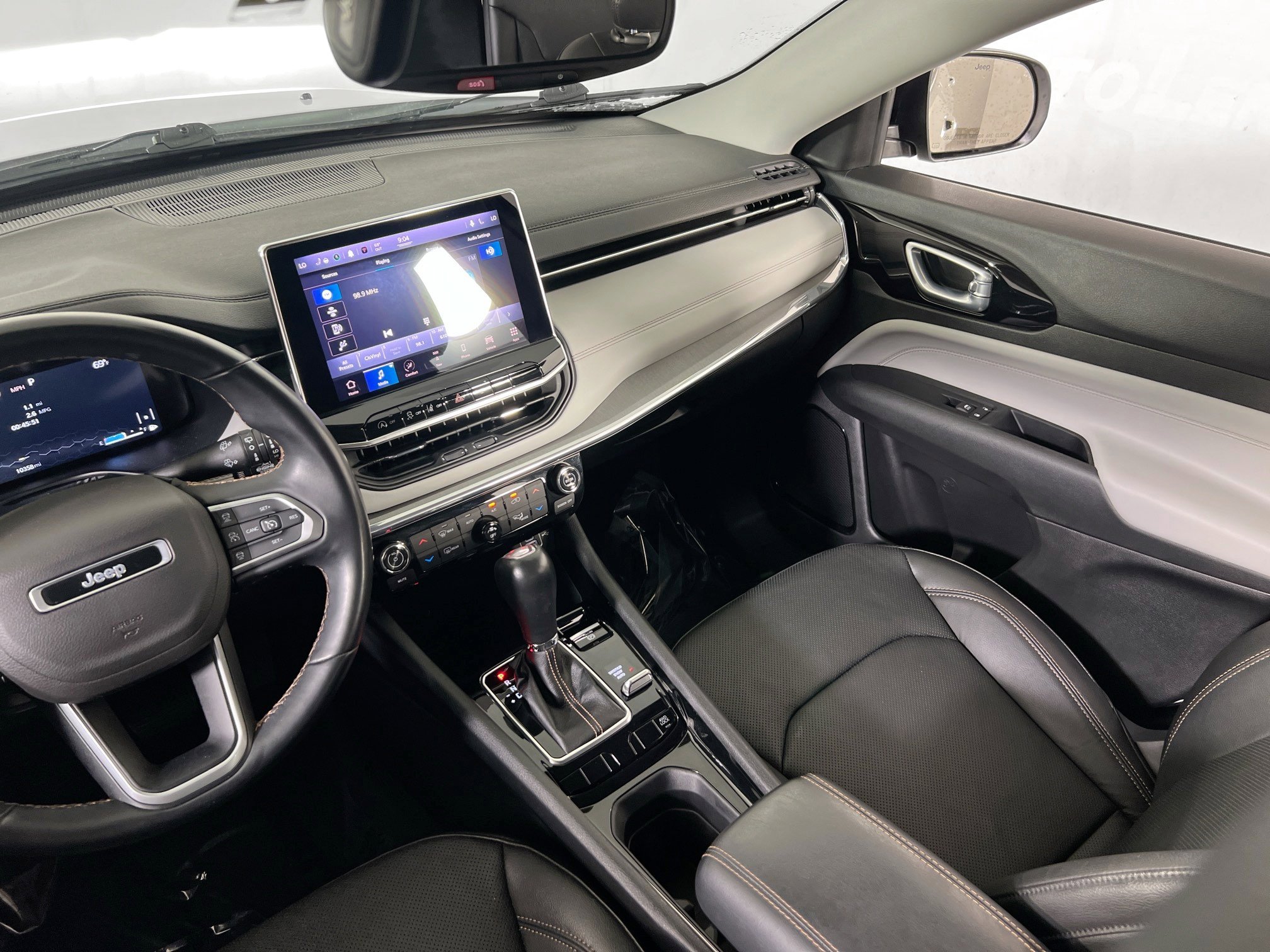 Used 2022 Jeep Compass Limited w/ Elite Group image 21