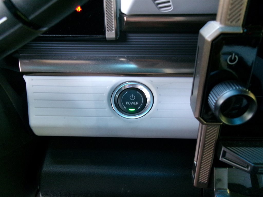 Used 2024 GMC Hummer EV 2X AWD/4WD image 39