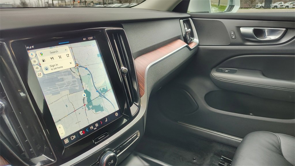 Certified 2025 Volvo V60 B5 Cross Country Plus image 22