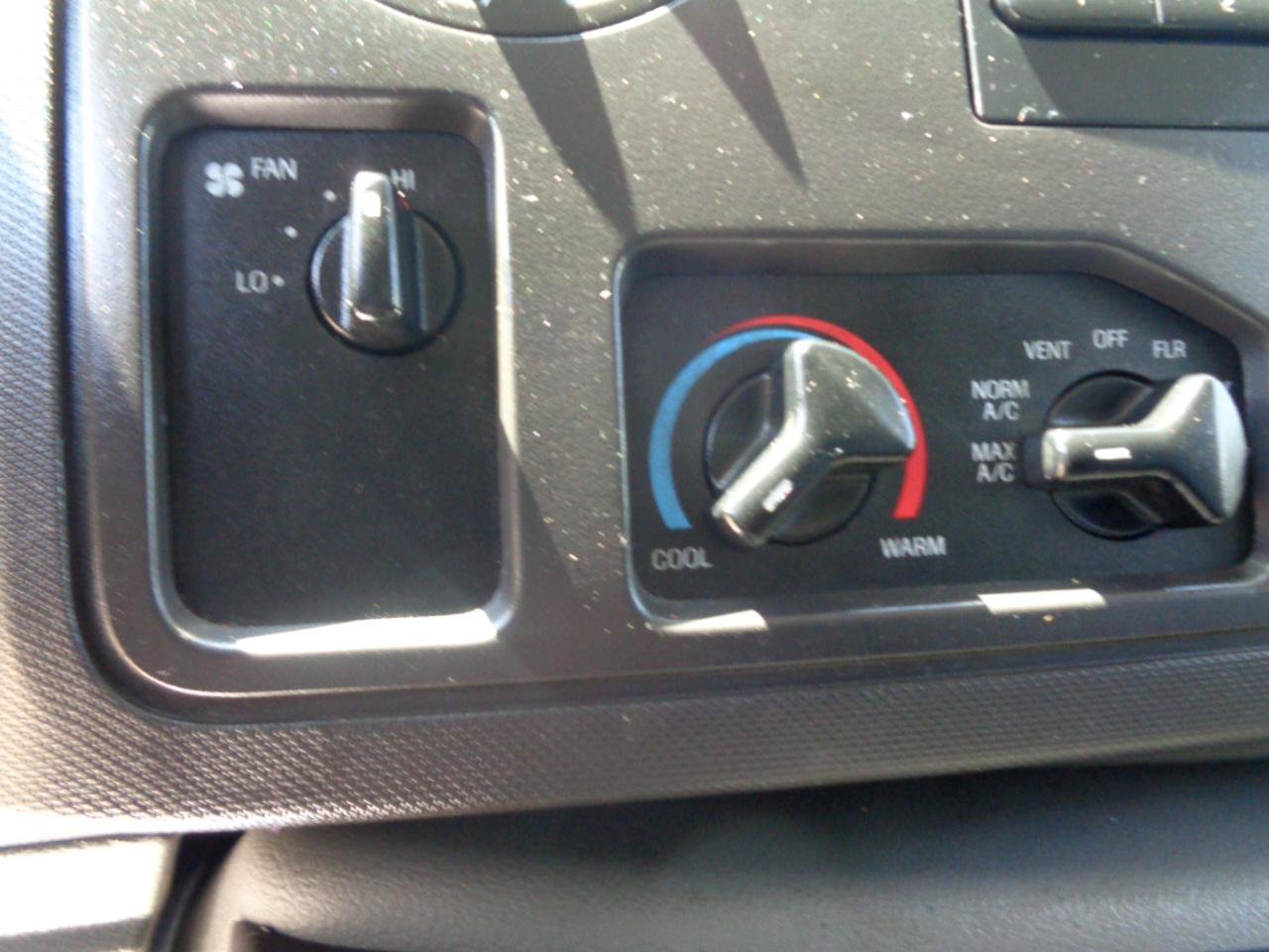 Used 2012 Ford E-250 and Econoline 250 w/ PWR Group RWD image 10