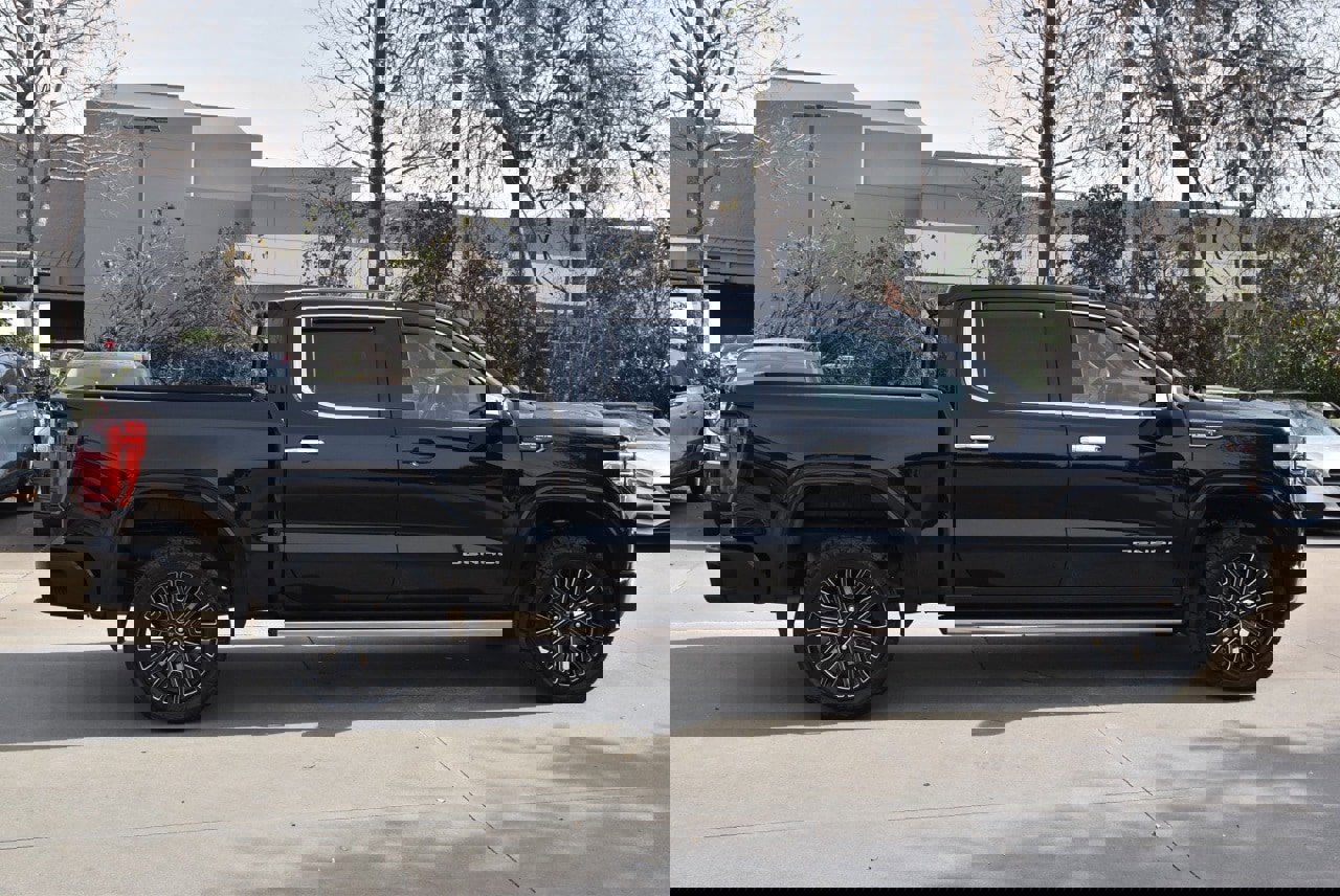 Used 2025 GMC Sierra 1500 Denali Ultimate image 6