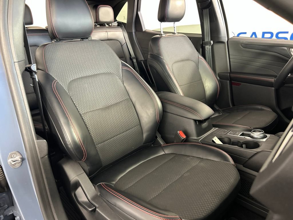 Used 2023 Ford Escape ST-Line Select AWD/4WD image 19