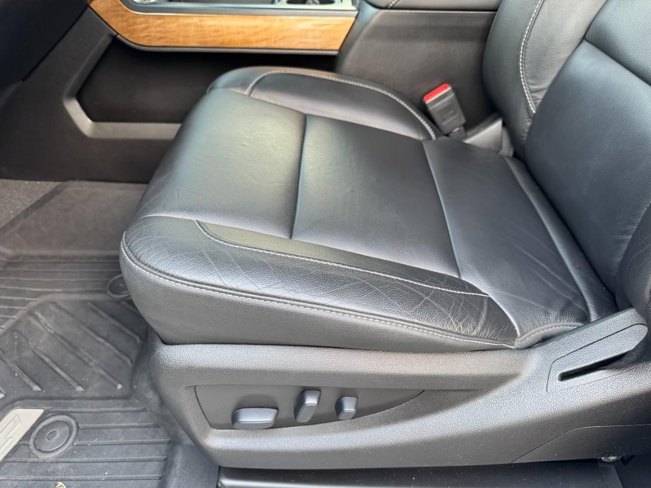 Used 2019 Chevrolet Silverado 2500 LTZ w/ Duramax Plus Package AWD/4WD image 14
