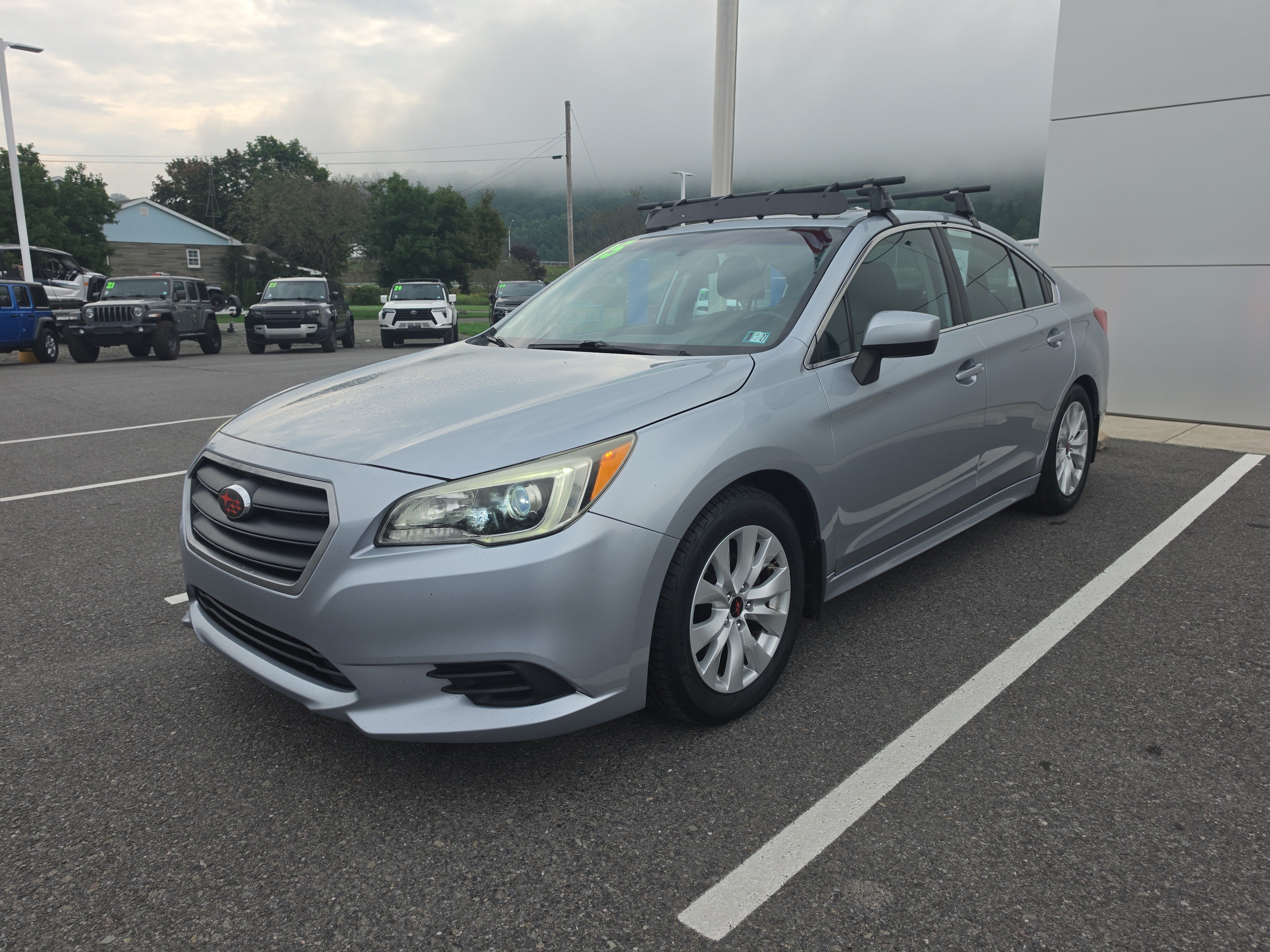 Used 2015 Subaru Legacy 2.5i Premium w/ Moonroof Package AWD/4WD image 8