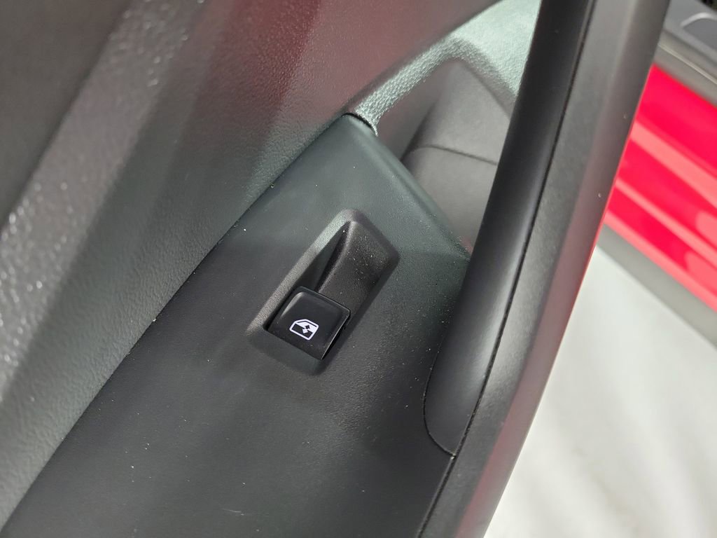 Used 2019 Volkswagen Jetta GLI image 12