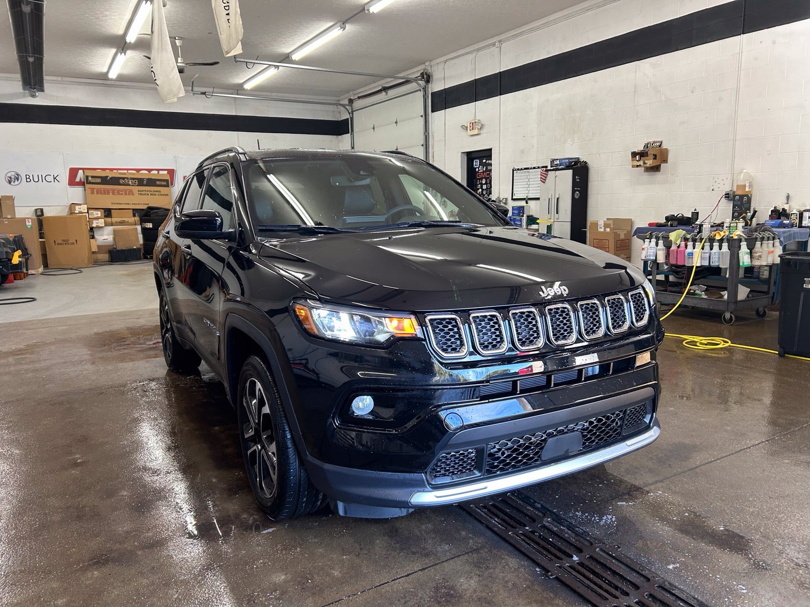 Certified 2024 Jeep Compass Limited AWD/4WD image 9