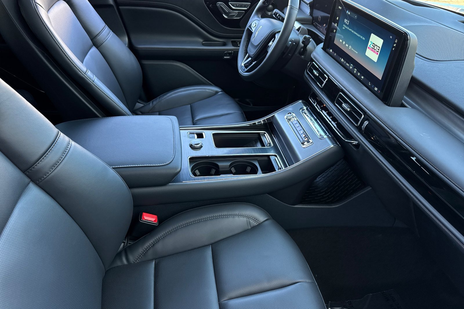 New 2026 Lincoln Aviator Premiere image 16