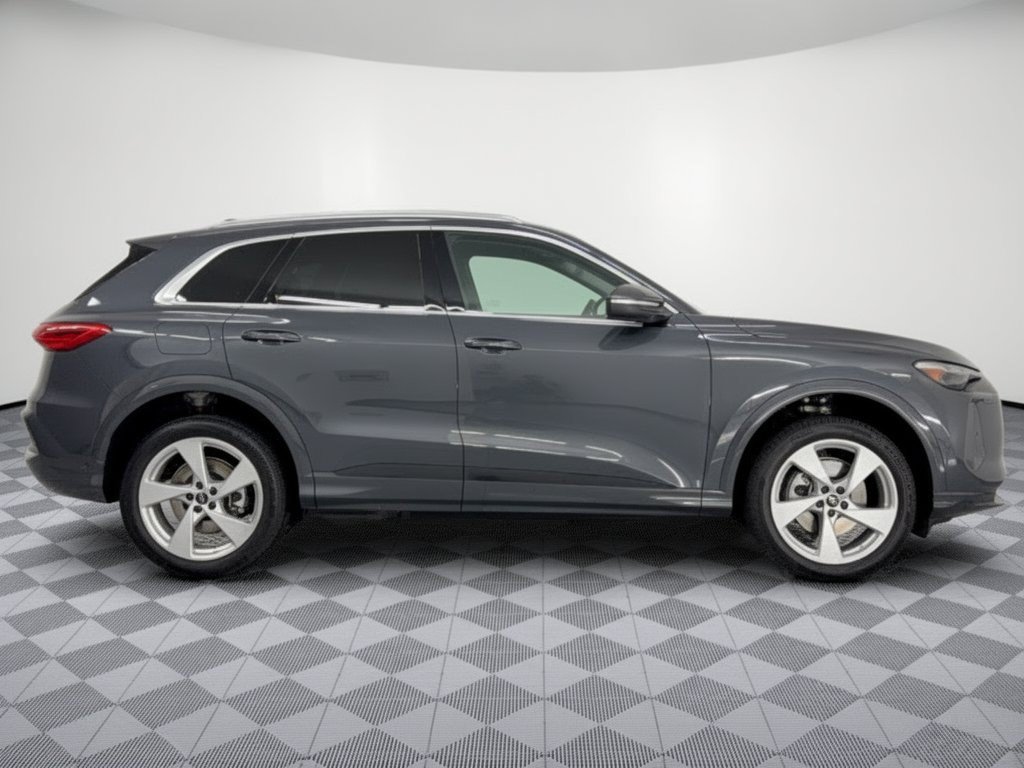 Used 2026 Audi Q5 Premium w/ Premium Plus AWD/4WD image 8