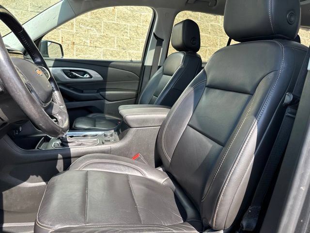 Used 2020 Chevrolet Traverse LT w/ LT Premium Package AWD/4WD image 17