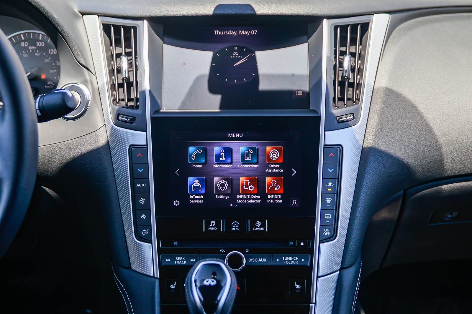 Used 2024 INFINITI Q50 Luxe w/ Cargo Package RWD image 13