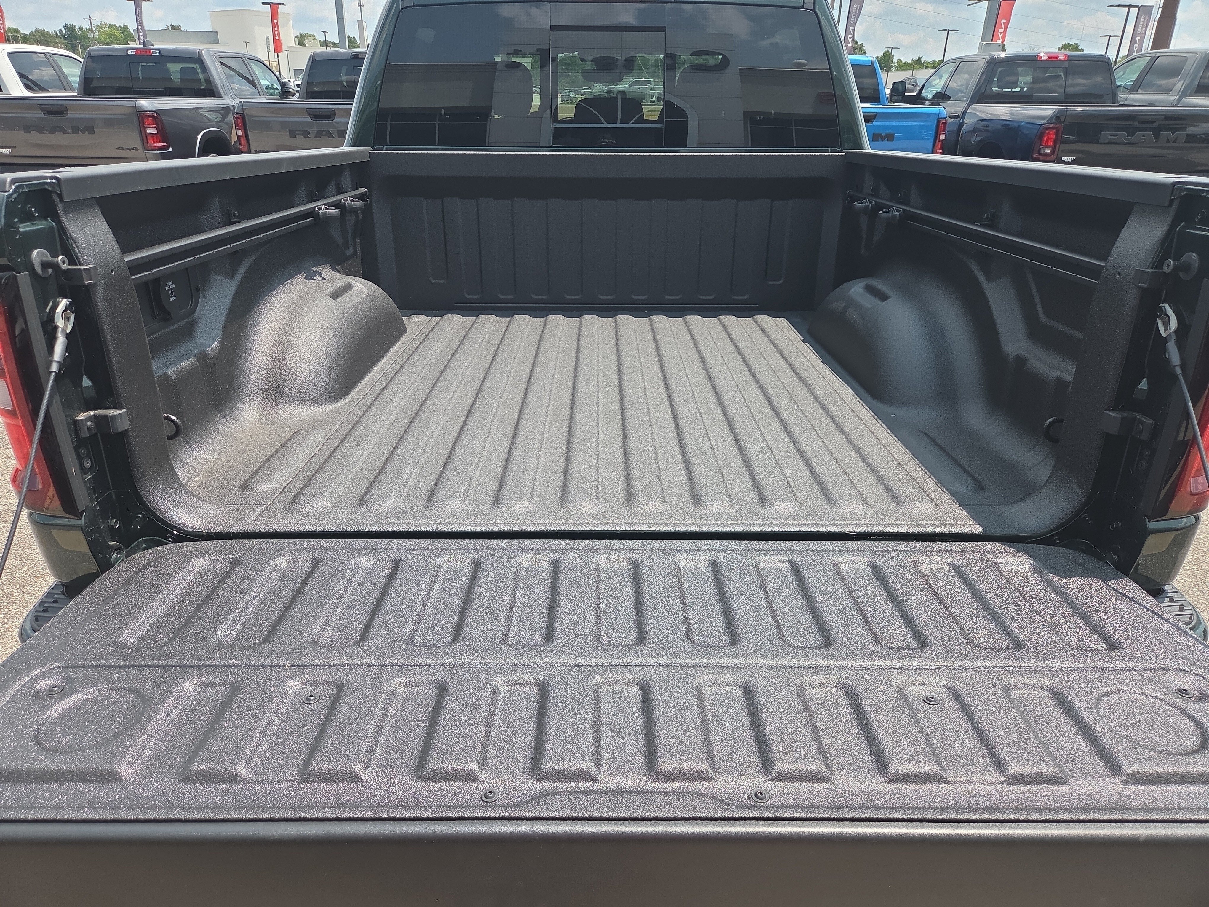 New 2026 RAM 1500 Big Horn AWD/4WD image 8
